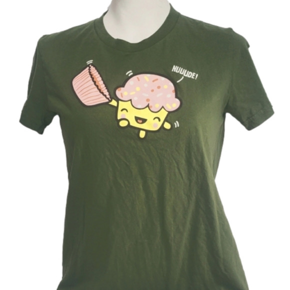 American Apparel Green T Shirt with Cupcake - Picture 1 of 4